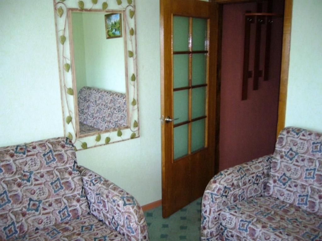 ホテル Profspilkovyi ルーツィク エクステリア 写真